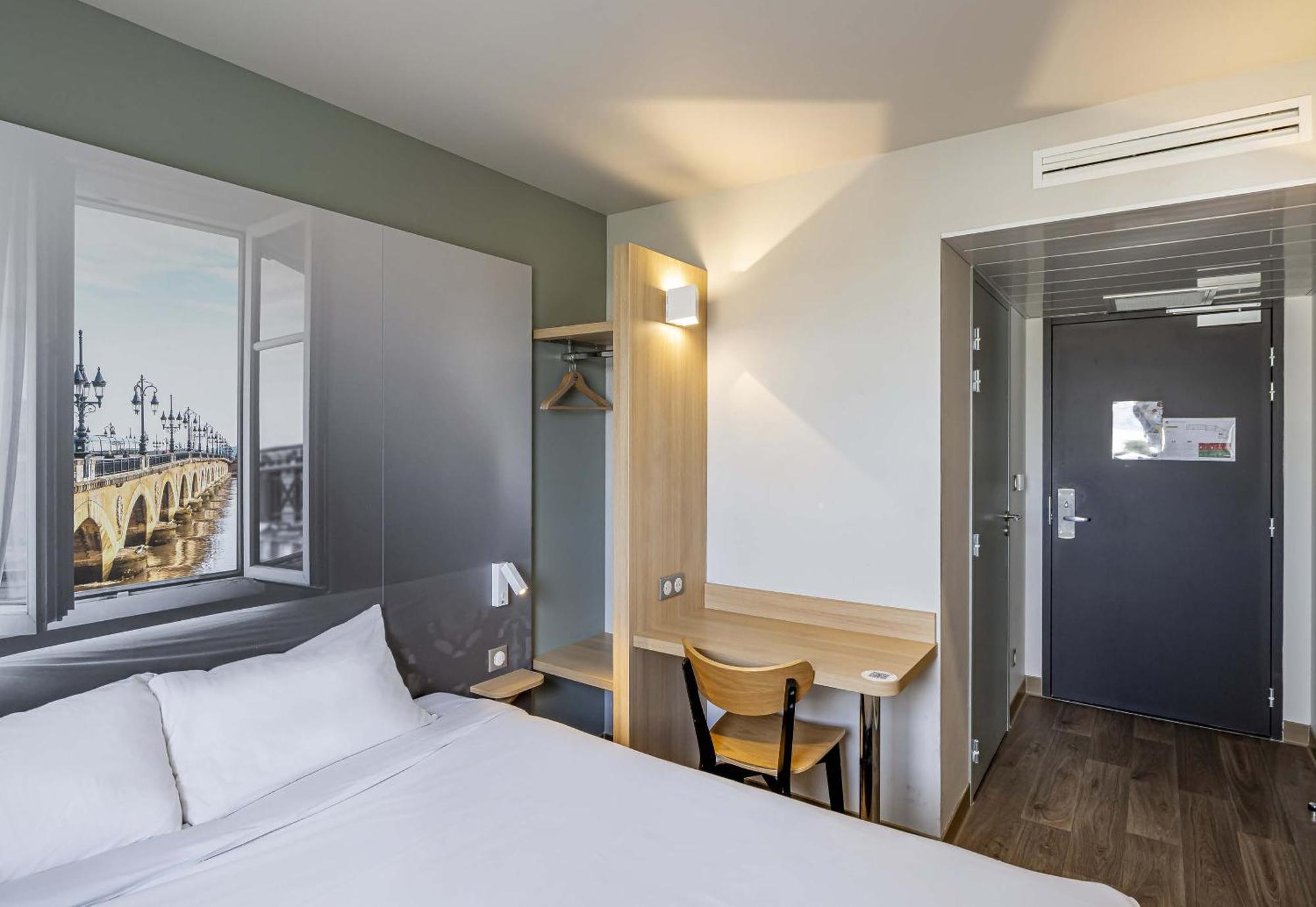 B&B Hotel Bordeaux Le Haillan 3 Etoiles Exterior foto